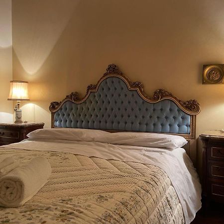 Royal Suite - Near Station & City Center Modena Eksteriør billede