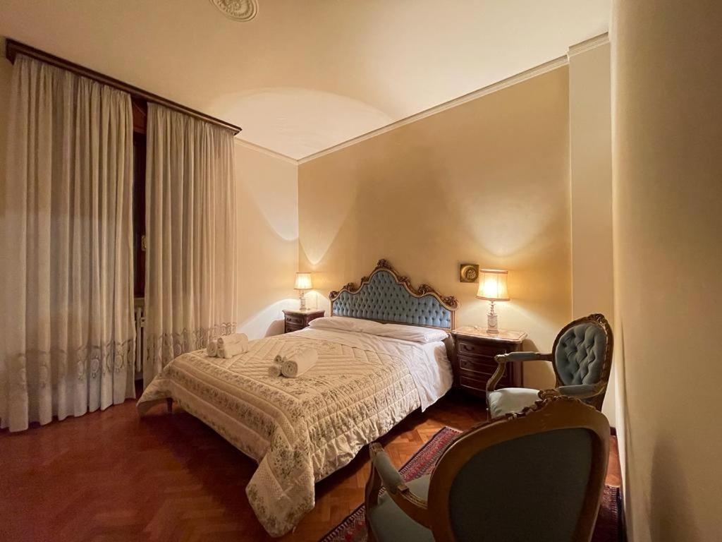 Royal Suite - Near Station & City Center Modena Eksteriør billede