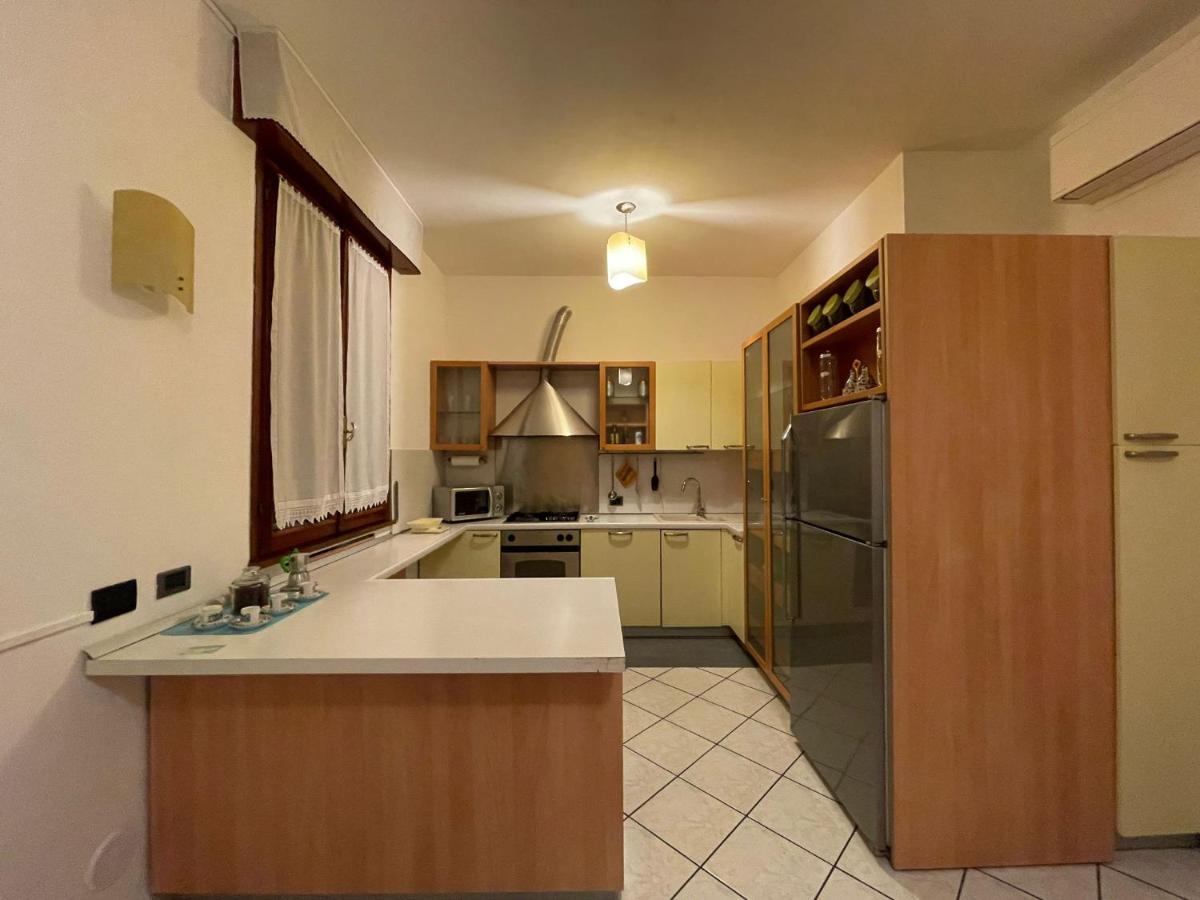 Royal Suite - Near Station & City Center Modena Eksteriør billede