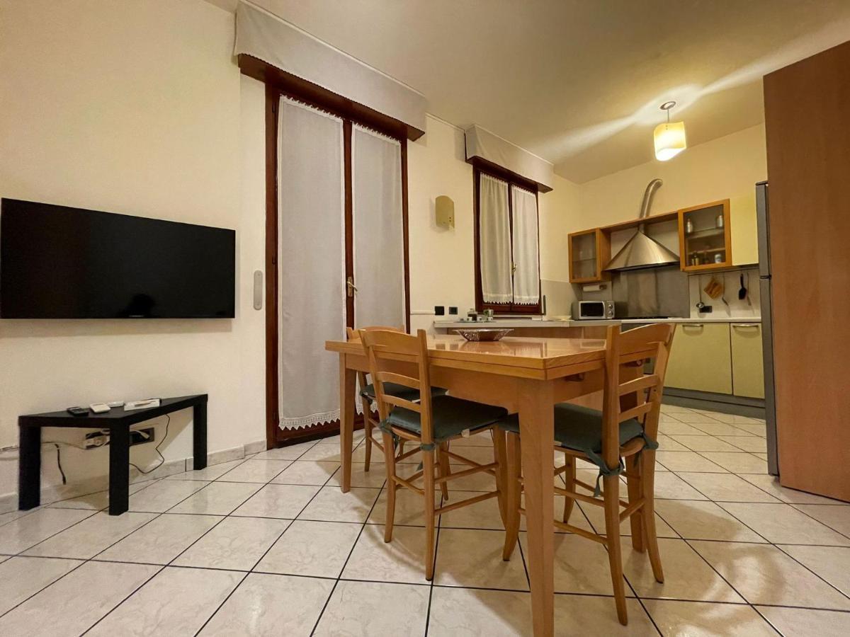 Royal Suite - Near Station & City Center Modena Eksteriør billede